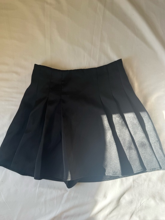 Zara Dresses & Skirts - Zara Black Pleated Skort